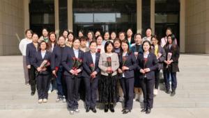 卓然而立 自成光芒——集團公司舉辦婦女節主題講座！